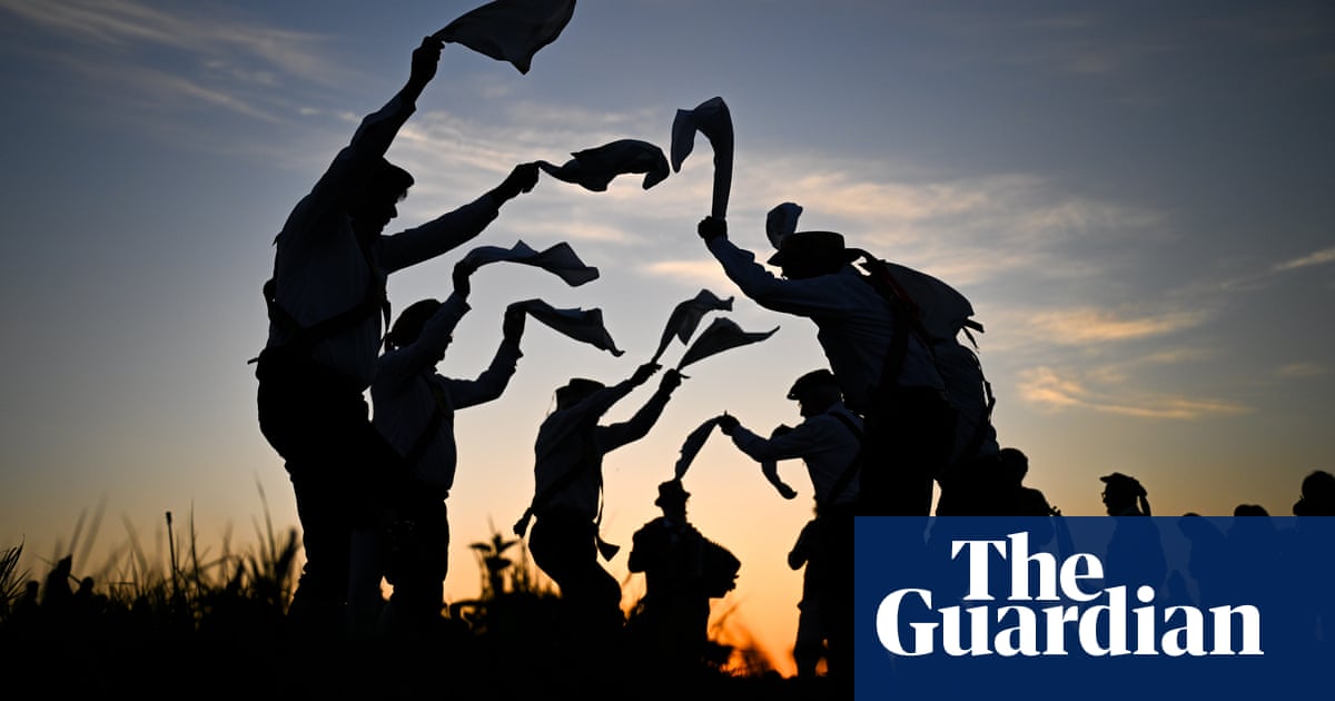 Workers, dancers and pagans: Thursday's photos of the day
