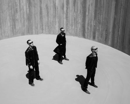 The band seemingly at the bottom of a tunnel