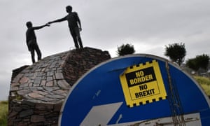 Hands Across the Divide by sculptor Maurice Harron, in Derry, Northern Ireland.