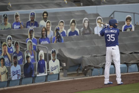 Dodgers vs. Brewers: Cody Bellinger ends marathon NLCS Game 4 with