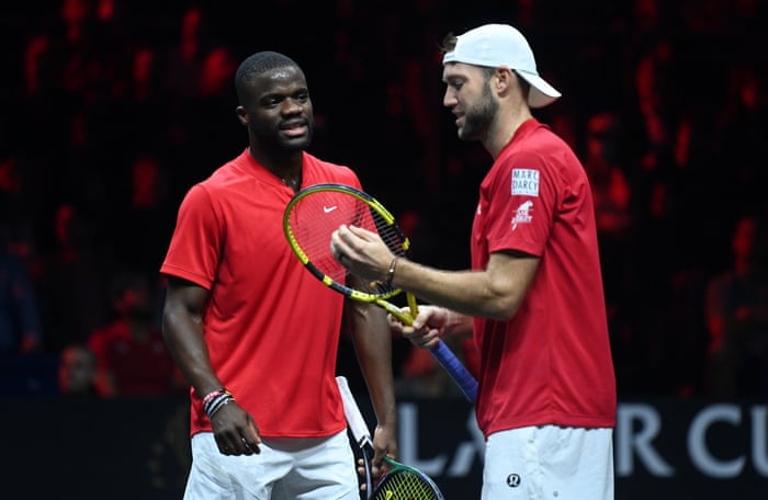 Roger Federer teams with Rafael Nadal in last match before retirement at Laver Cup – live! | Tennis 3 Frances Tiafoe and Jack Sock