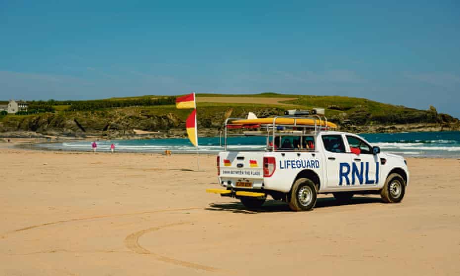 An RNLI Ford Ranger on the beach