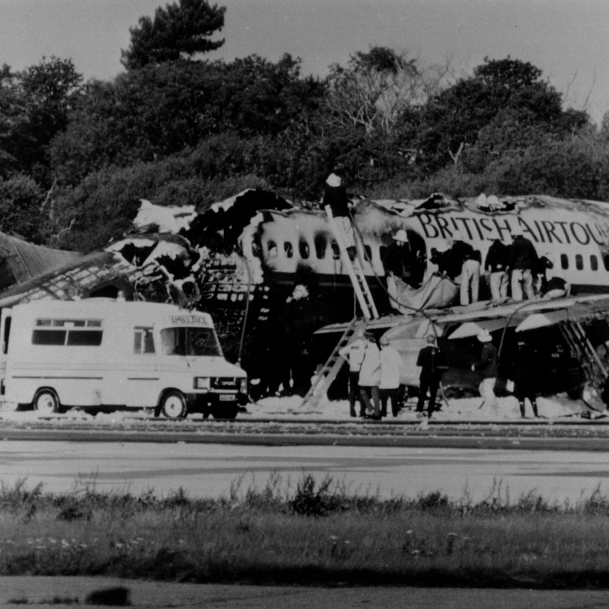 Midair collisions to metal fatigue: tragedies that changed air travel |  Business | The Guardian