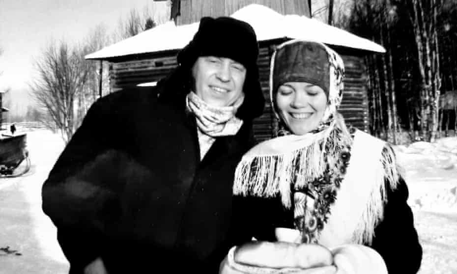 Pieter Waterdrinker with his wife Julia in Siberia, 1997.