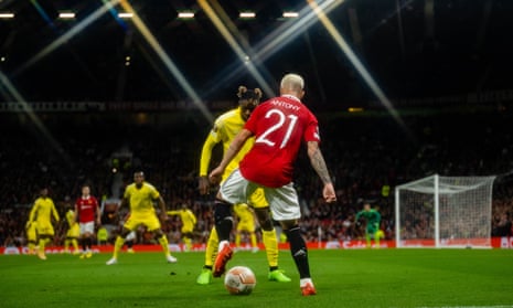 Antony of Manchester United in action against Sheriff.