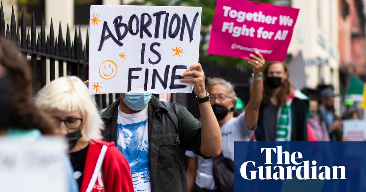 Supreme court rules Texas abortion providers can sue over ban but won’t stop law