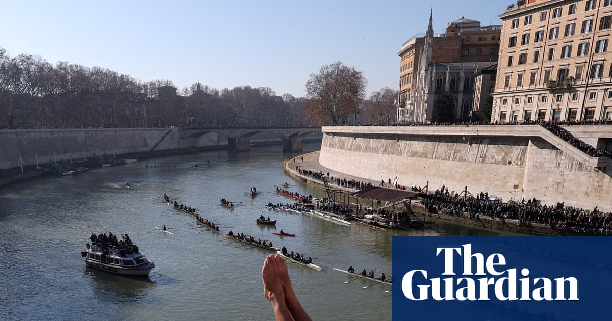 Rome mayor's claim of swimmable Tiber in five years met with scepticism