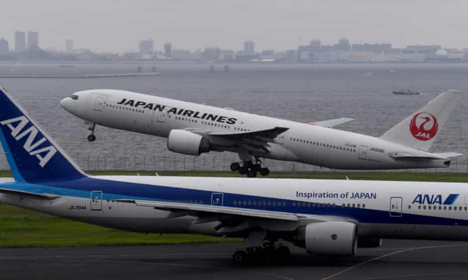 The two largest Japanese airlines have changed the way they refer to Taiwan on Chinese-language websites. 