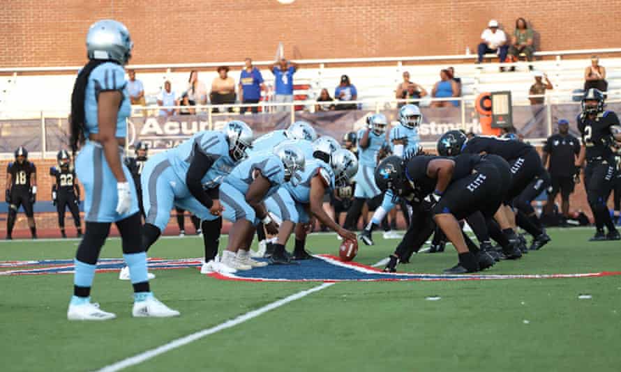 The Mississippi Lady Panthers in action.