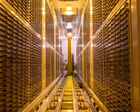 Shelves storing hundreds of bio samples