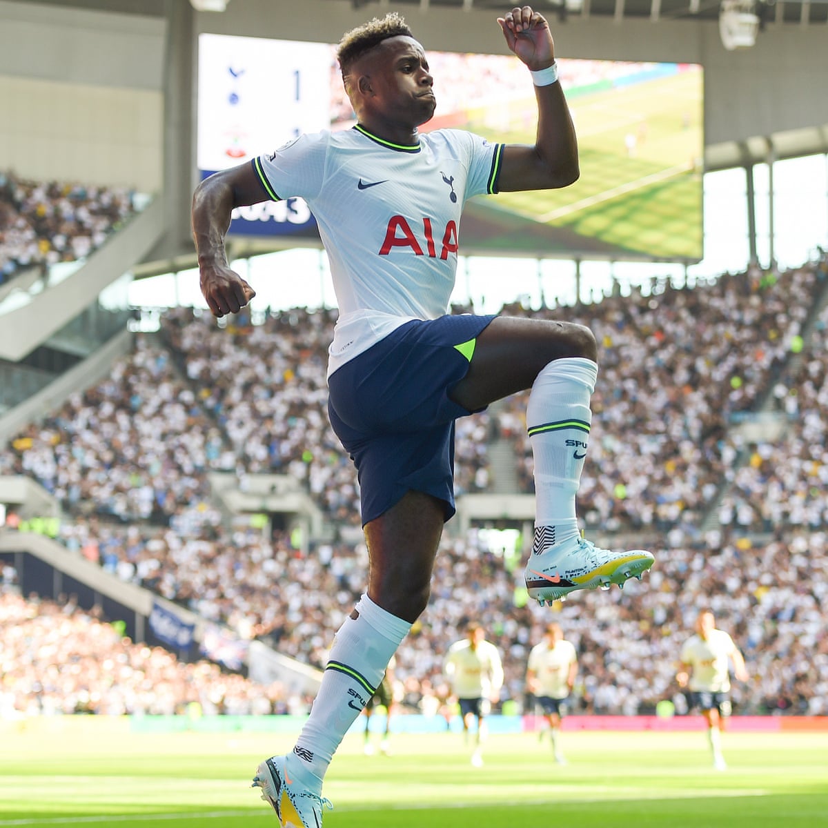 Ryan Sessegnon: 'Nobody is superhuman but you can try to be as close as  possible to it' | Tottenham Hotspur | The Guardian