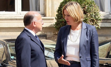 French Interior Minister Cazeneuve welcomes Britain’s Home Secretary Rudd before a meeting in ParisFrench Interior Minister Bernard Cazeneuve (L) welcomes Britain’s Home Secretary Amber Rudd before a meeting in Paris, France, August 30, 2016. REUTERS/Gonzalo Fuentes