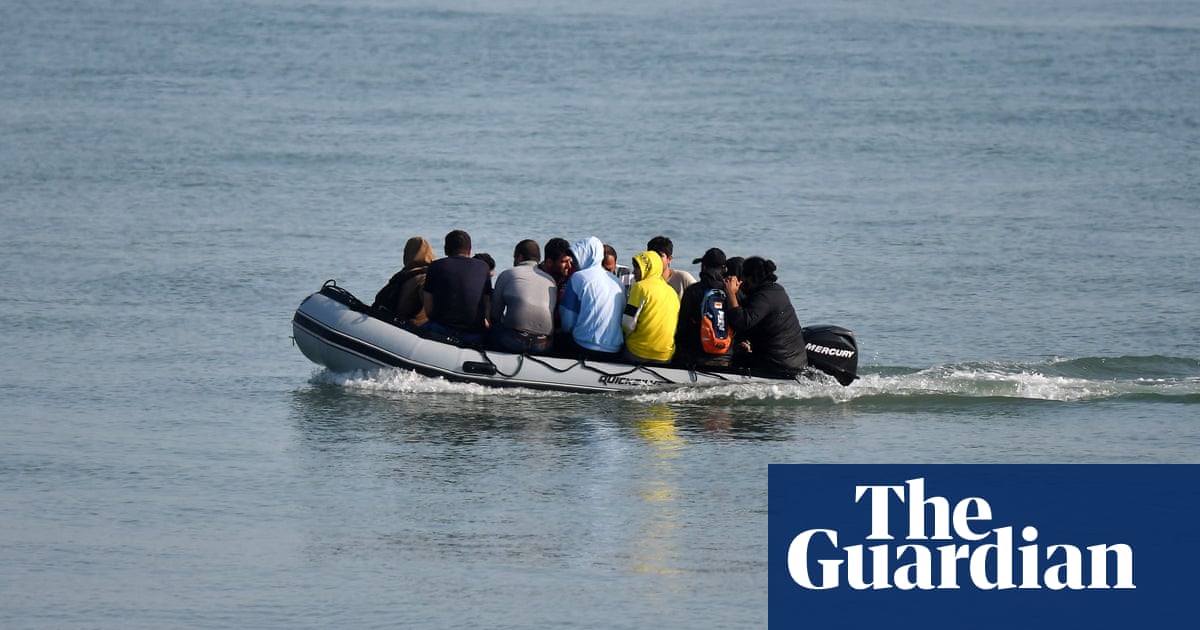 Kingpins in Channel smuggling operations living freely in the UK, say migrants