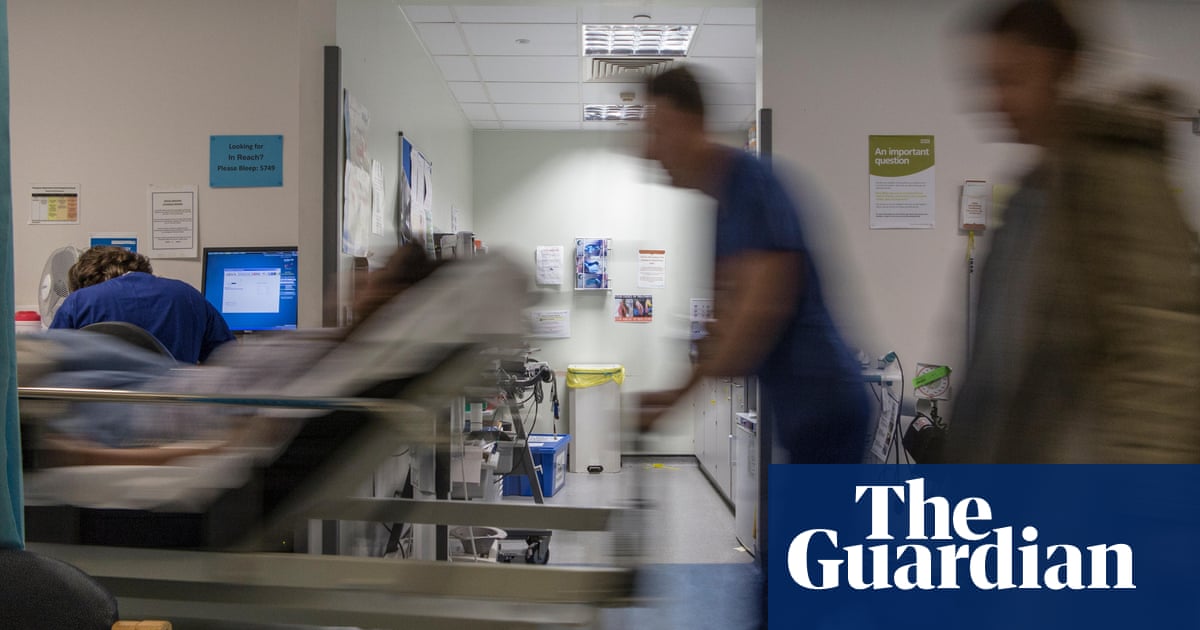 Thousands of NHS workers may quit for better-paid jobs, ministers warned