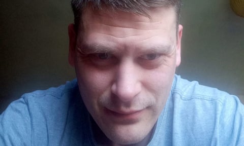 Steven Sansom. qhiukiqriuzinv