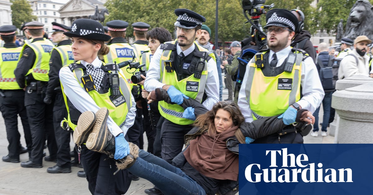 www.theguardian.com