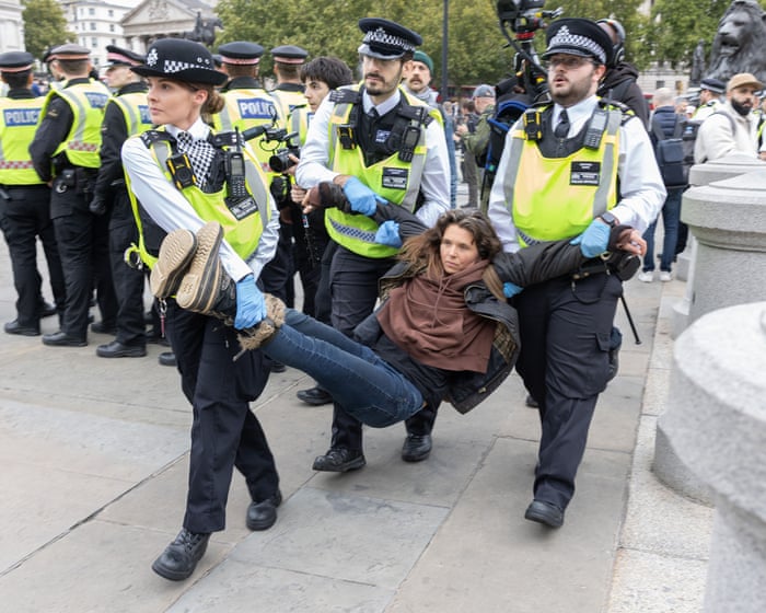 Police make more than 440 arrests at Palestine Action protest in London
