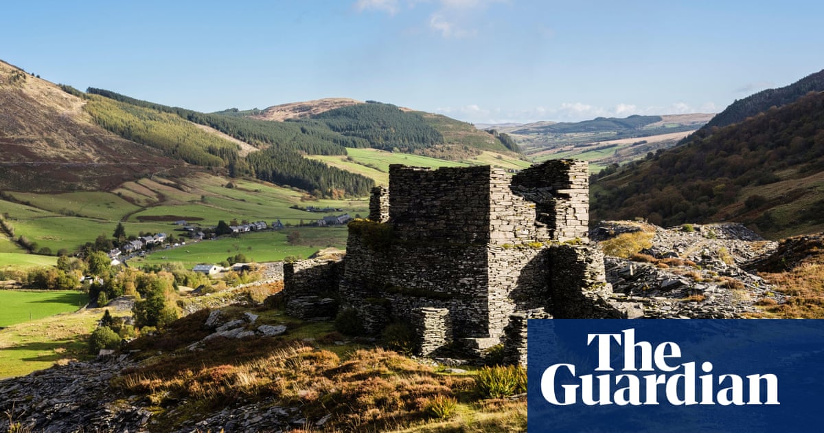 Sarn Helen by Tom Bullough review – notes from a small country ...