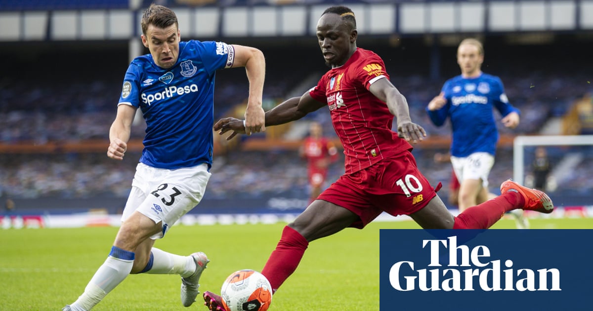 Everton players are fighting for their futures, says Séamus Coleman
