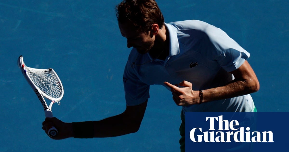 Daniil Medvedev Defeats Kasidit Samrej at Australian Open