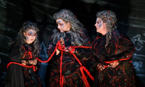 Threads … the Norns (Claudia Huckle, Irmgard Vilsmaier and Lise Davidsen) draw the saga to a close in Götterdämmerung.