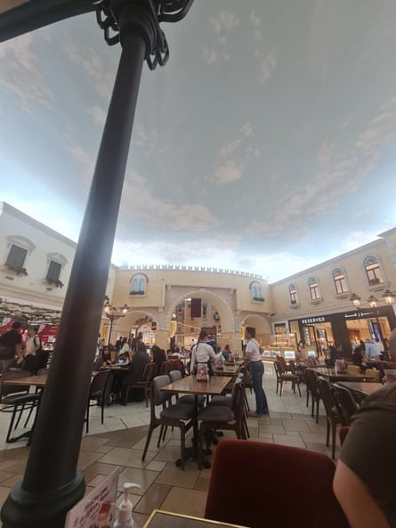 Le Villaggio Mall, un centre commercial situé dans la zone Aspire à l'extrémité ouest de Doha