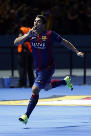 Luis Suarez celebrates
