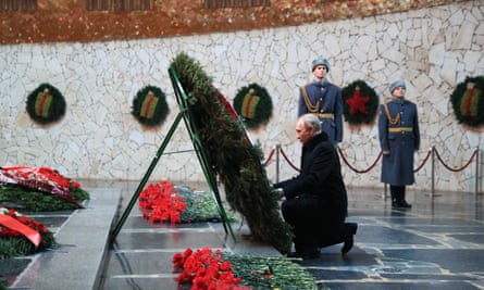 Putin at the eternal flame in the Hall of Military Glory at the Battle of Stalingrad museum, Volgograd
