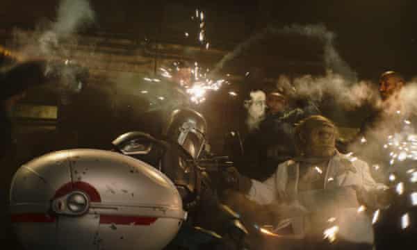 The Mandalorian Recap Season Two Episode One A Dangerous Quest To Offload Baby Yoda Television Radio The Guardian