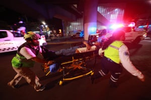 The Mexico City metro, one of the largest and busiest in the world, has had at least two serious accidents since its inauguration half a century ago. In March last year, a collision between two trains at the Tacubaya station left one passenger dead and injured 41 people. In 2015, a train that did not stop on time crashed into another at the Oceania station, injuring 12 people