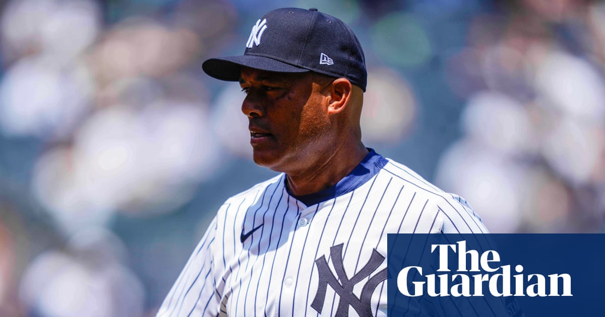 Mariano Rivera tears achilles during Yankees Old-Timers’ Day game