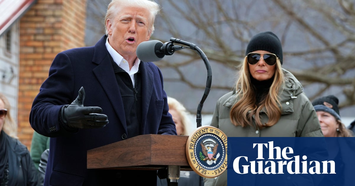 Trump threatens to scrap emergency agency Fema