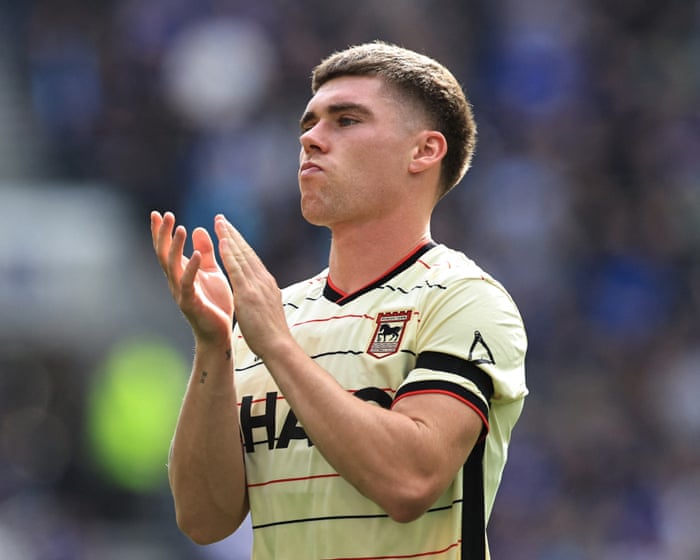 Footballers and fans pay tribute to Noah Woods after toddler’s death in Suffolk