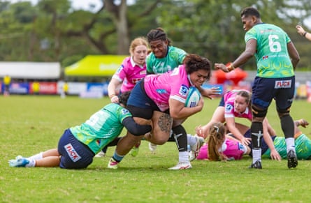 Faliki Pohiva runs nan shot successful a subordinate of nan lucifer capacity to thief NSW Waratahs hit Fijian Drua successful nan 2026 Super Rugby Women’s expansive final