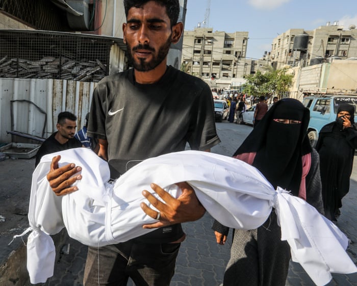 Six killed and dozens wounded by Israeli army while collecting aid, says Gaza civil defence – Middle East crisis live