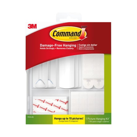 Command Picture Hanging Kit, Assorted Adhesive Strips and Hangers - For a variety of Framed Pictures and Posters - Damage Free