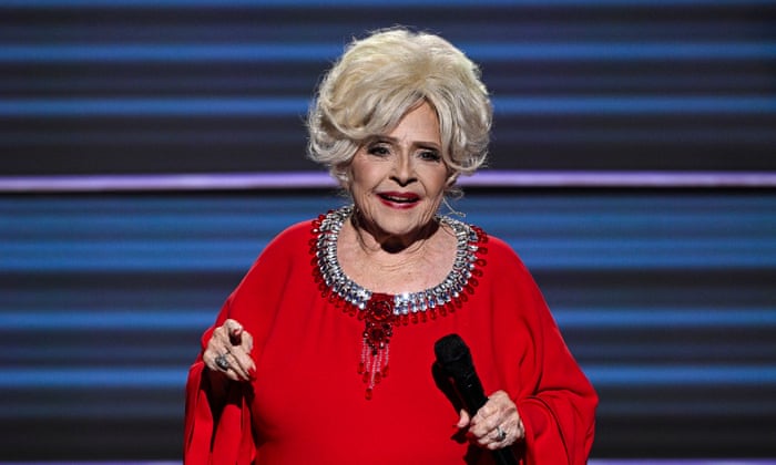 Brenda Lee's Rockin' Around the Christmas Tree hits US No 1 ...