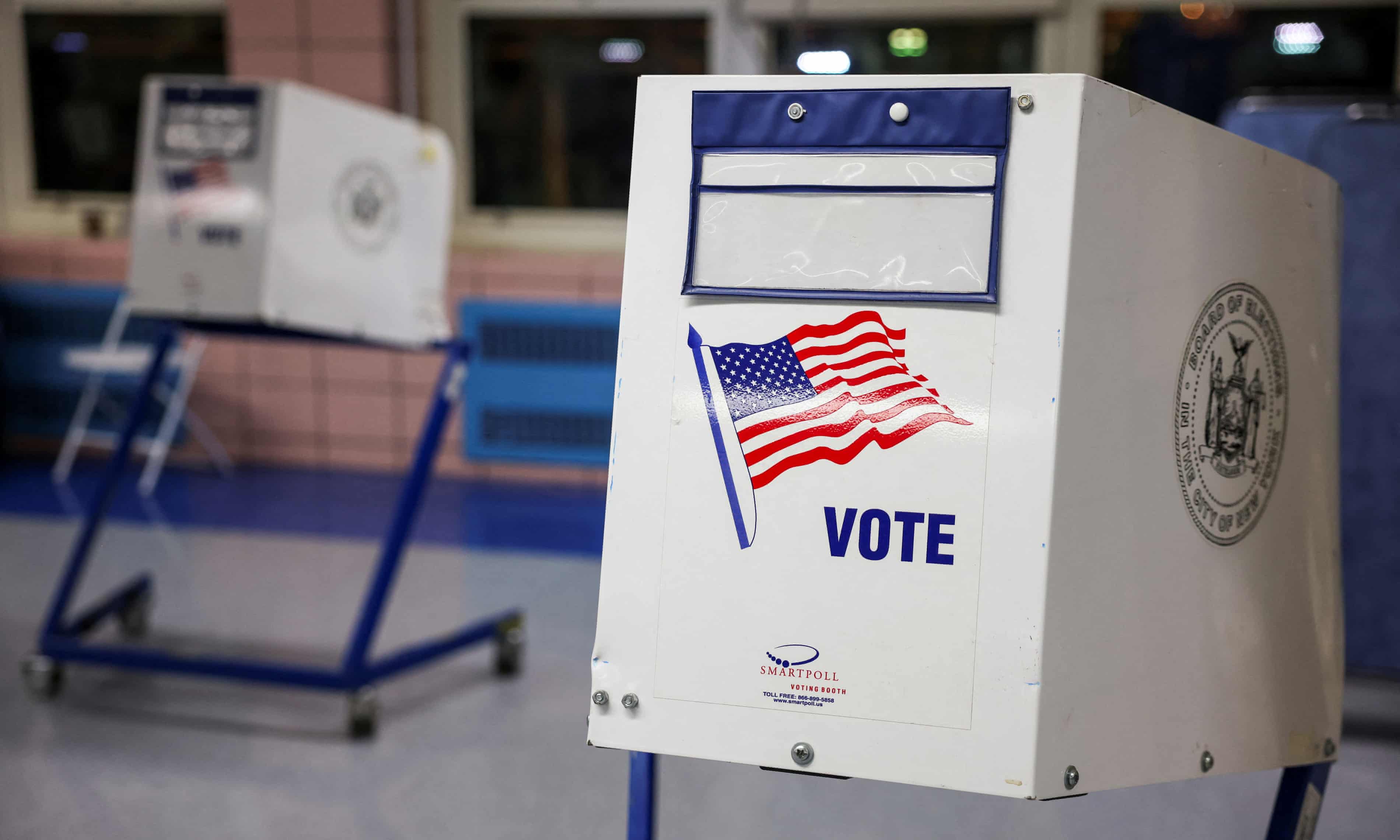 Racist and anti-LGBTQ+ texts target Americans across US, including teens; FBI investigating (theguardian.com)