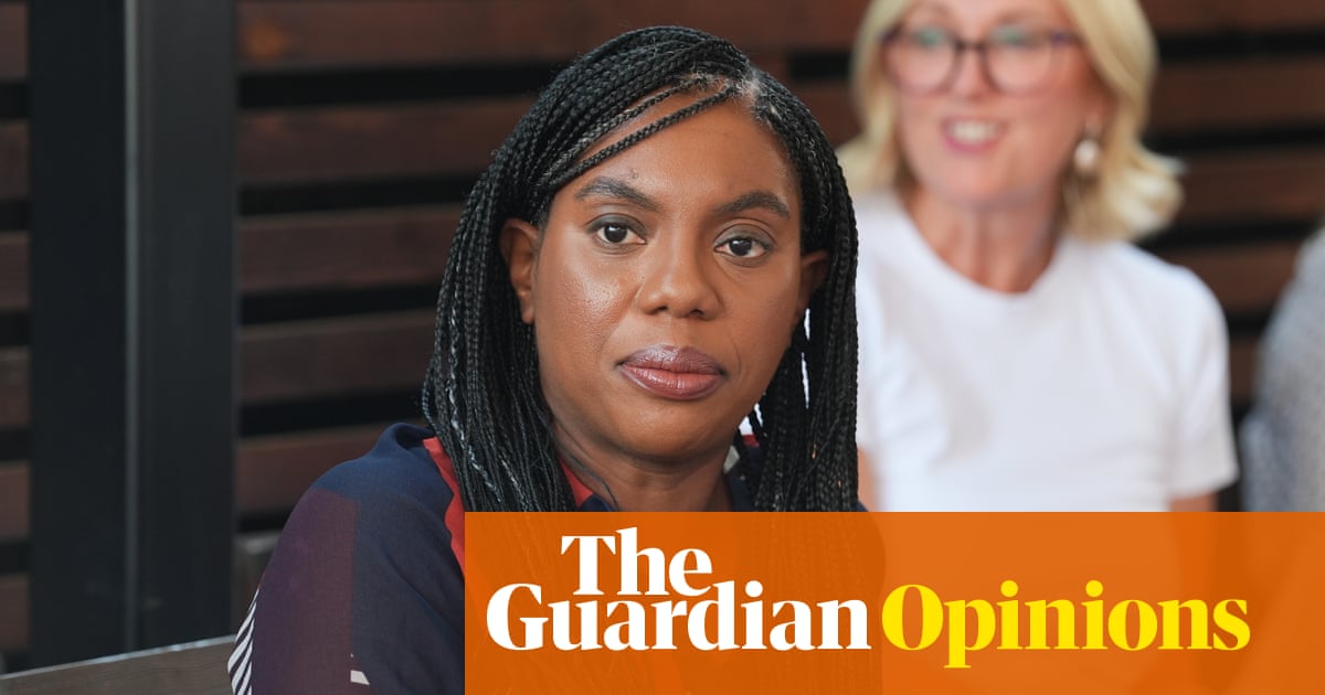 The Guardian view on Conservative asylum policy: the moderate Tory tradition faces extinction | Editorial