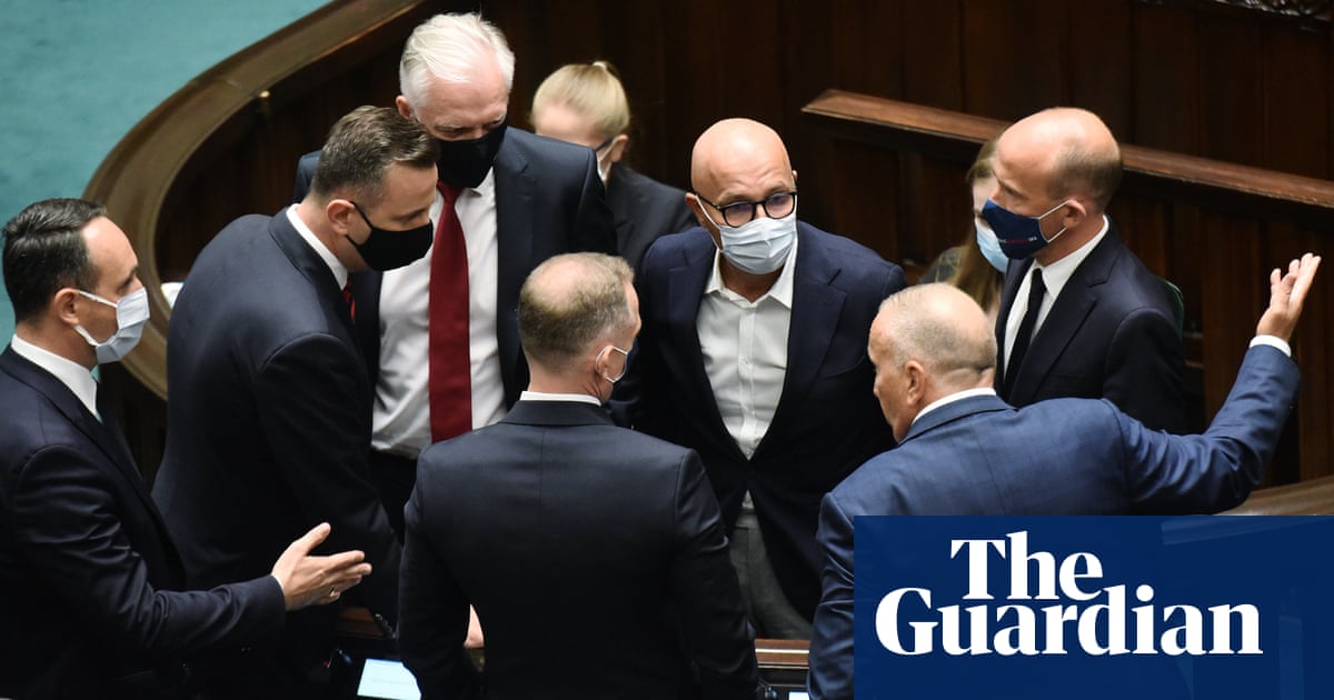 US ‘deeply troubled’ by controversial Poland media bill