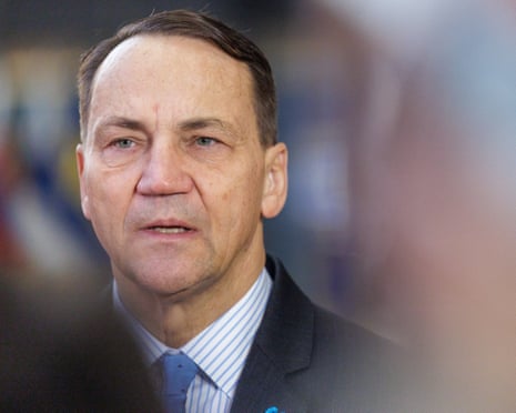 Poland's foreign minister Radosław Sikorski speaks to the press earlier this week.