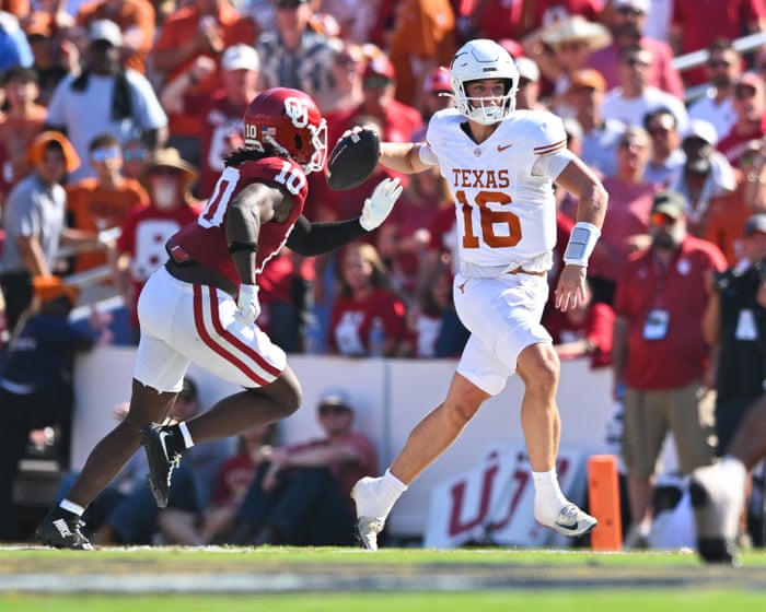 Oklahoma stun No 1 Texas as Sandell’s last-second kick seals Red River upset