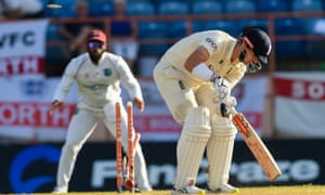 Alex Lees bowled by Kyle Mayers .