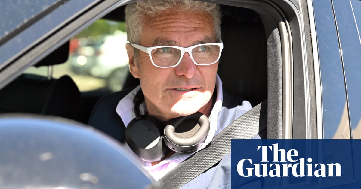 Quando Julian Assange arrivò a Canberra da uomo libero, David McBride lo osservò dalla prigione e sentì il suo ‘spirito sollevato’ | Giuliano Assange Quando Julian Assange arrivò a Canberra da uomo libero, David McBride lo osservò dalla prigione e sentì il suo ‘spirito sollevato’ | Giuliano Assange