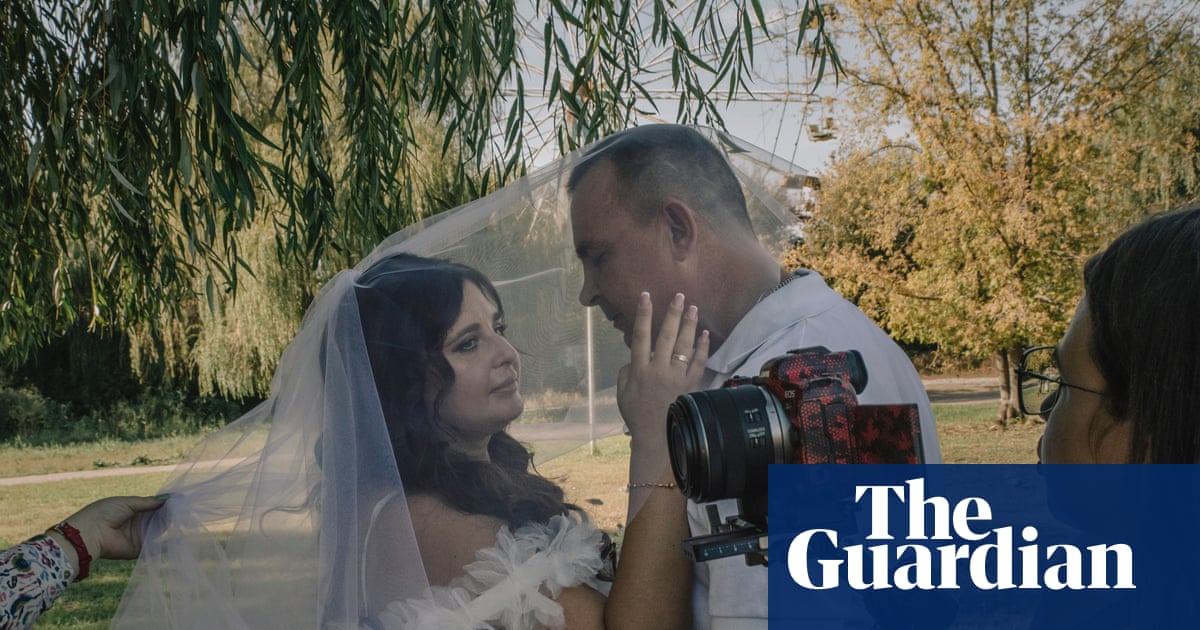 ‘You have to live’: Ukrainians on frontline practice normality despite Russian bombings
