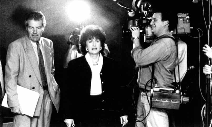 Clover Moore at NSW parliament in 1992 with fellow independent Peter MacDonald