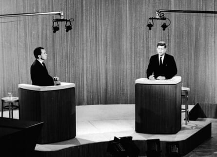 Richard Nixon and John F Kennedy debate each other in 1960.