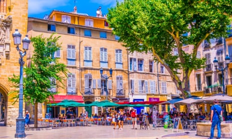 Making an impression: café culture in the center of Aix-en-Provence, France.