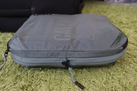 A photo of Thule Compression Packing Cube