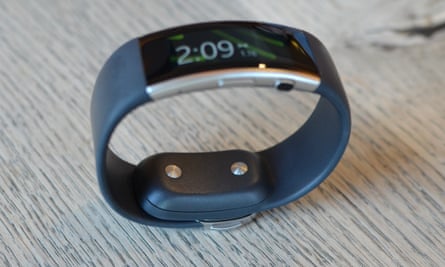 Microsoft Band 2 review: one of the powerful and useful fitness trackers | Wearable technology | The Guardian